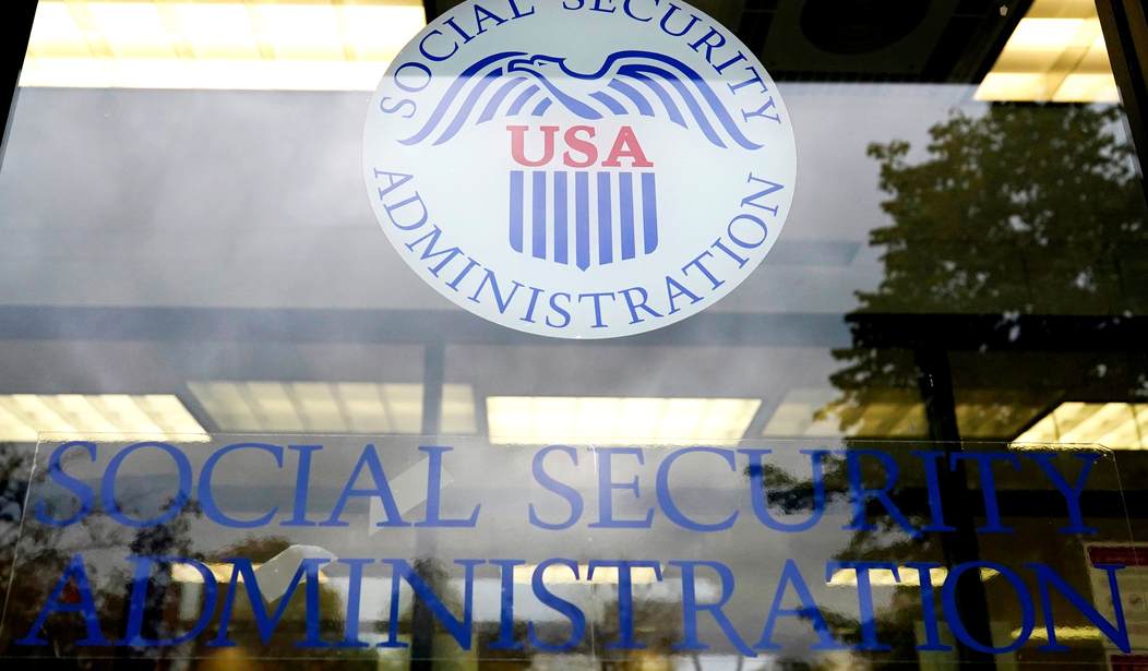 Former SSA Employee Convicted of Stealing $1.8M by Impersonating Dead Beneficiaries