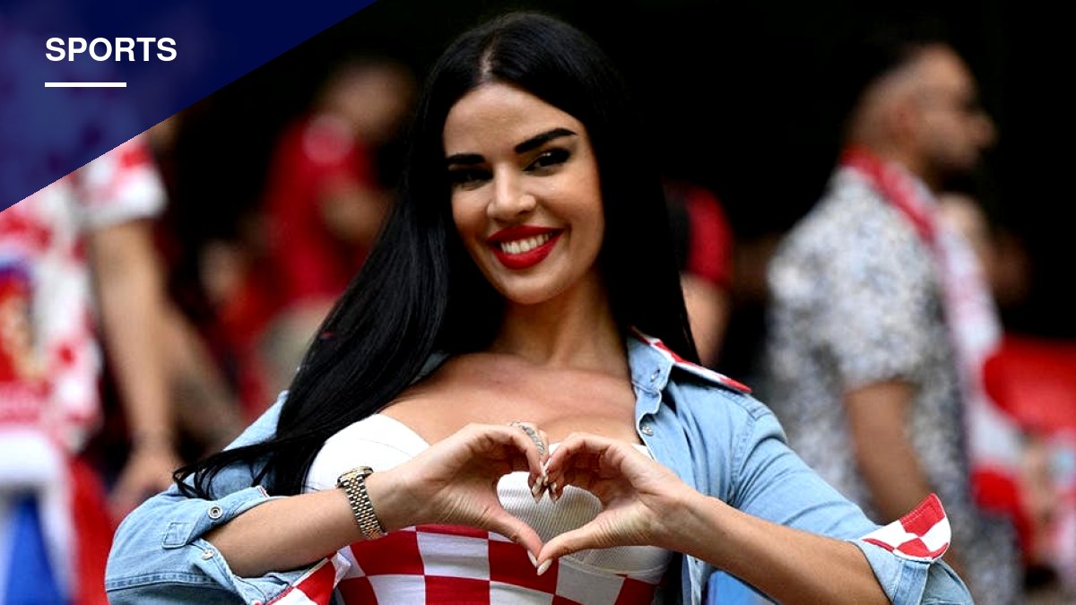 Croatian Model Ivana Knoll Attends Eagles' Season-Opening Win Over Commanders