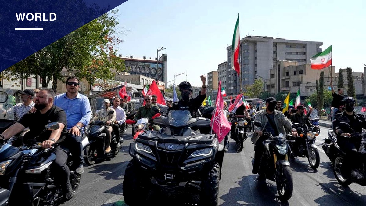 Iranian Security Forces Flood Tehran Streets as Student Protests Resurface
