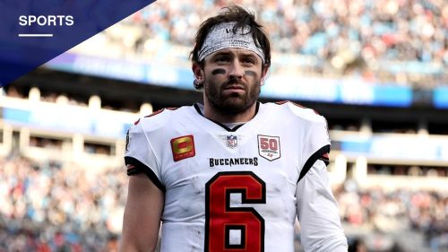 Buccaneers Blow Out Panthers 33-6 at Half Behind Two Bizarre Defensive Scores