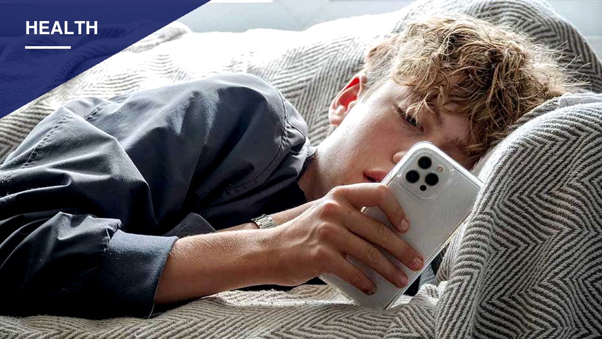 Dr. Drew Warns That Smartphones Fuel Gambling and Sex Addiction Like a 'Crack Pipe'